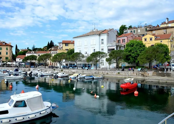 Surf By The Sea Opatija